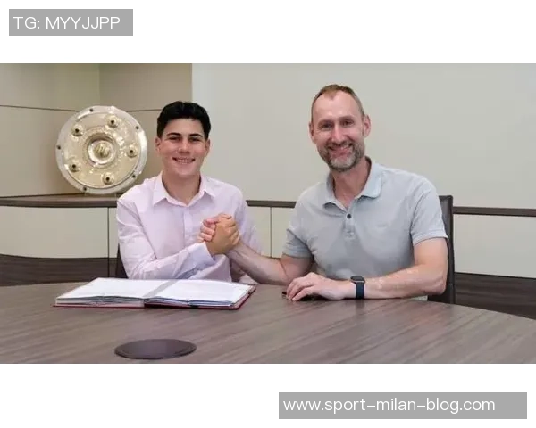 拜仁小将查韦斯面临多方报价但更愿意继续为球队效力